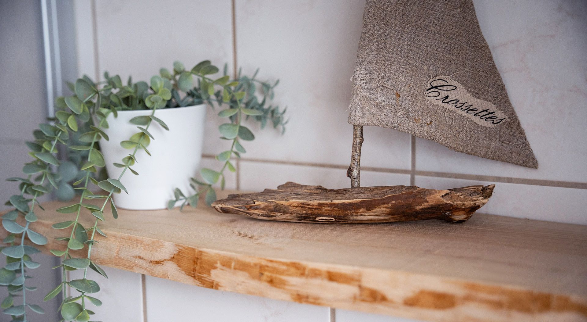 Dakoration im Badezimmer der Ferienwohnung auf dem Ferienhof Eichenberg