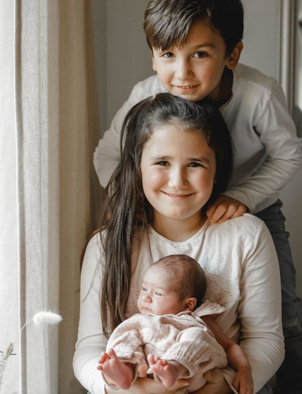 The children of the Mühlhausen family - a baby, a boy and a girl